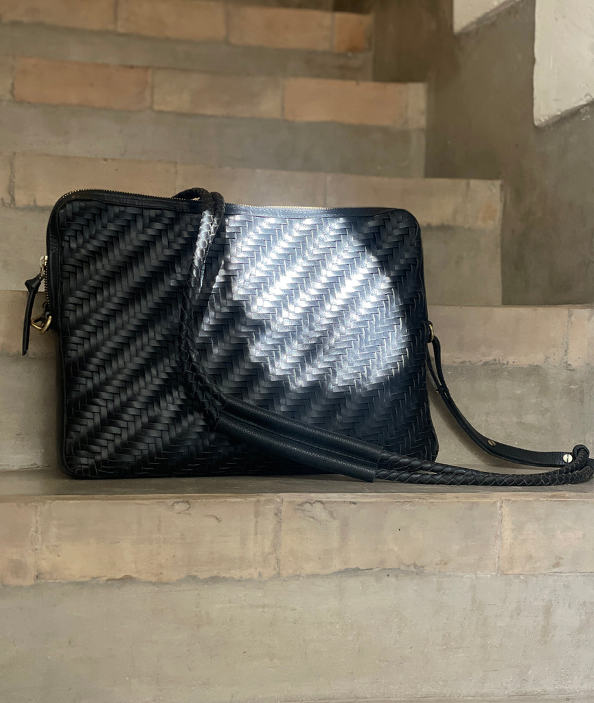 BRAID LEATHER COMPUTER BAG - Black